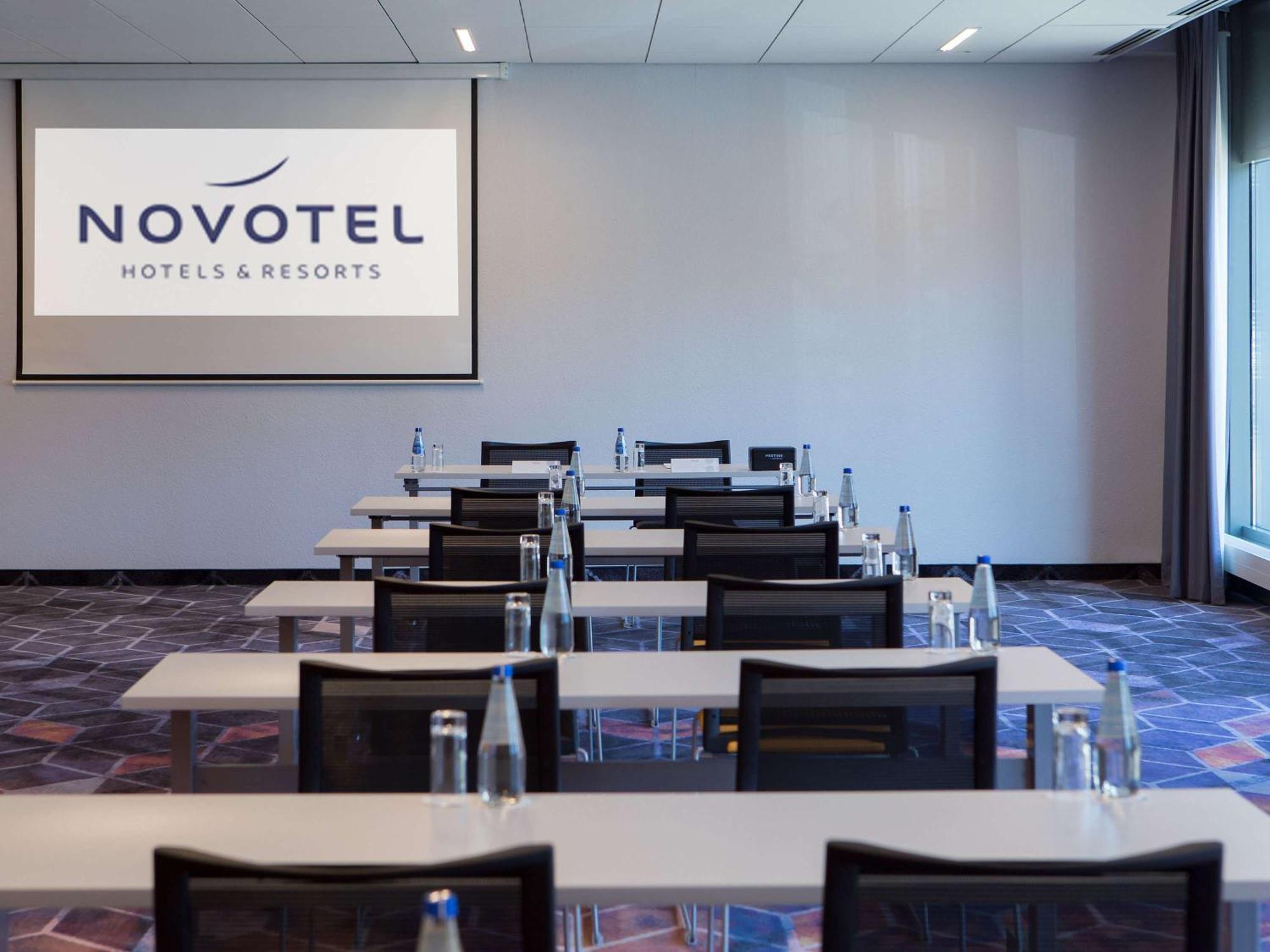 Novotel Wroclaw City Eksteriør bilde