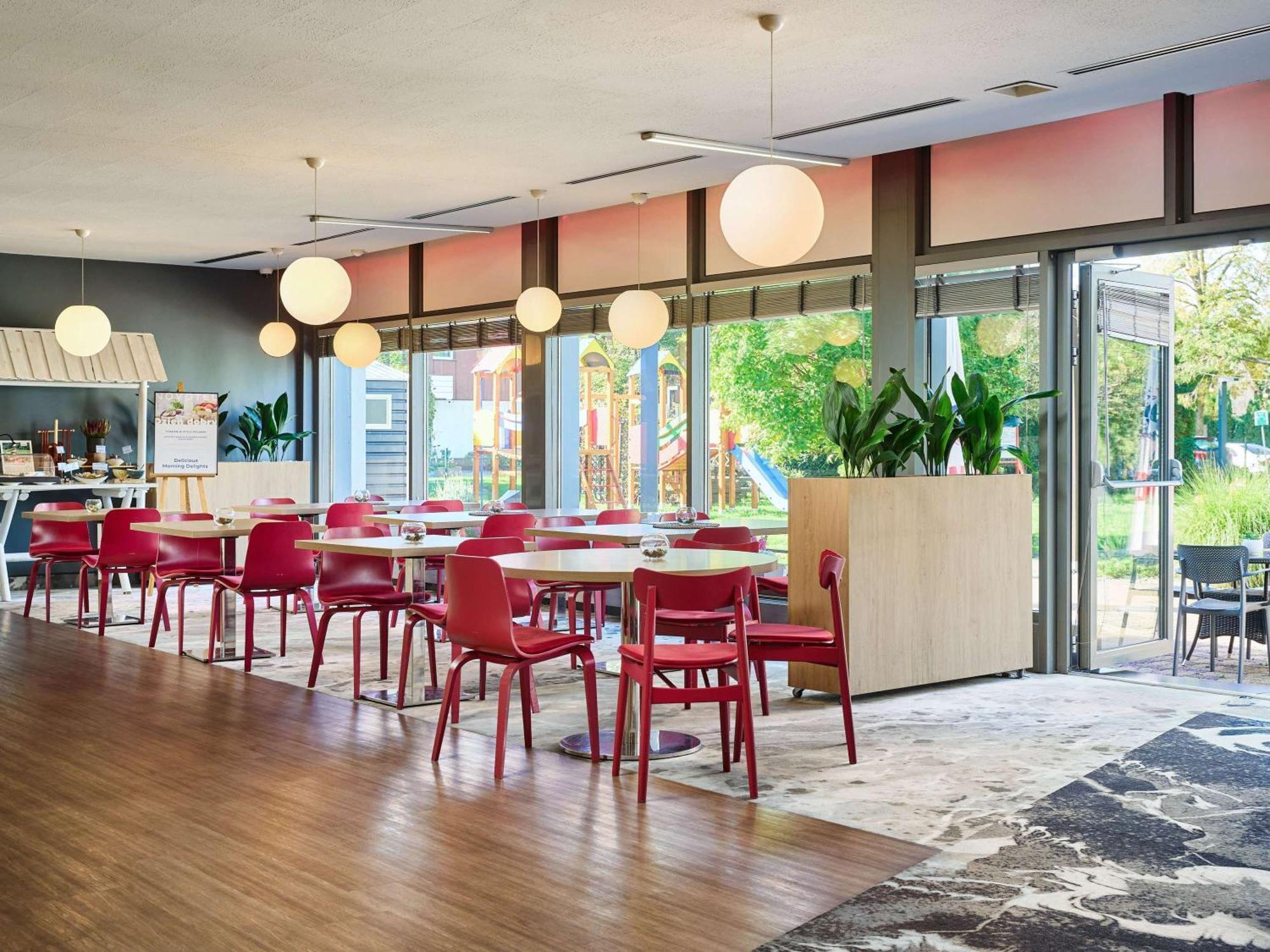 Novotel Wroclaw City Eksteriør bilde