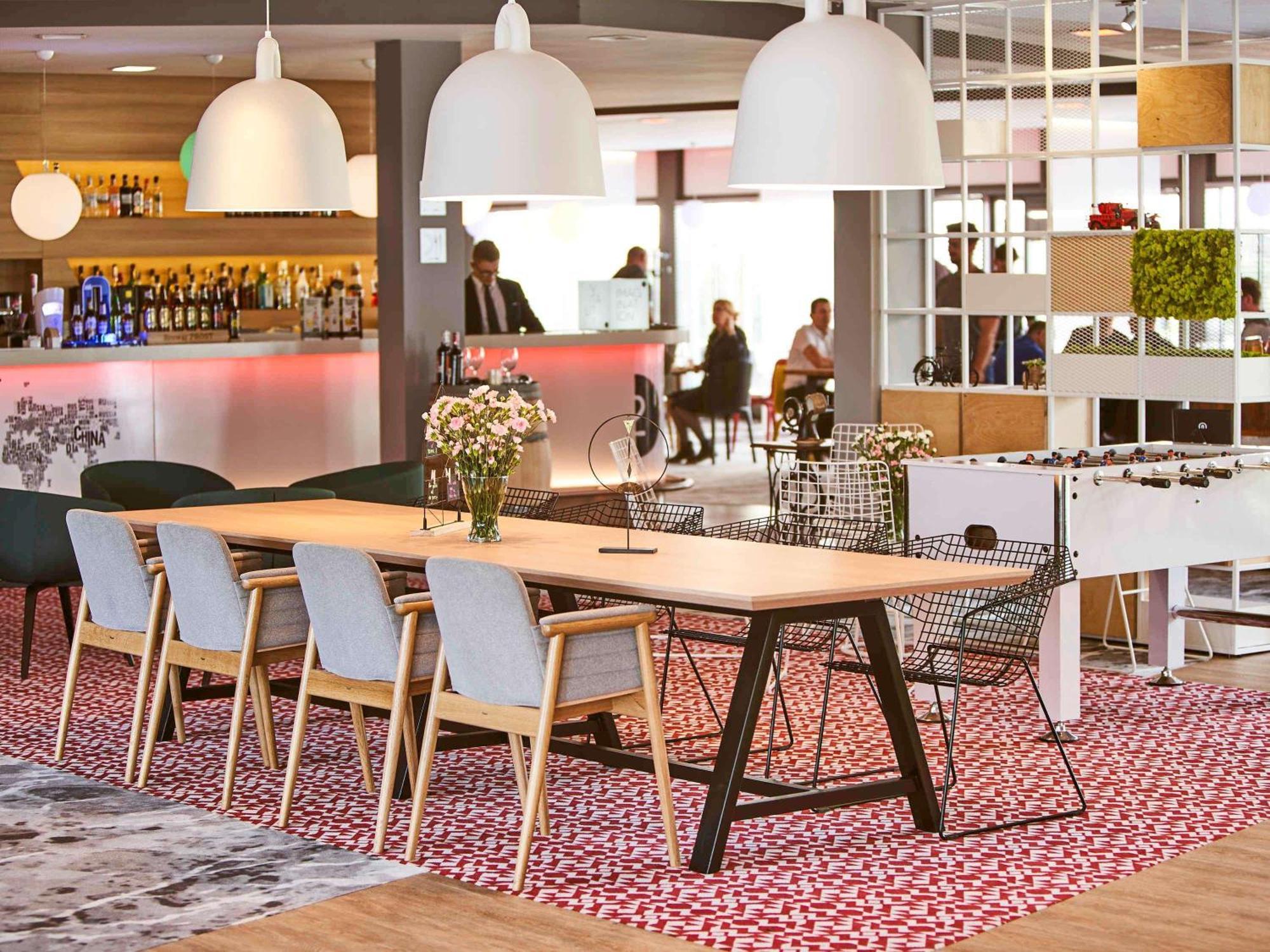 Novotel Wroclaw City Eksteriør bilde