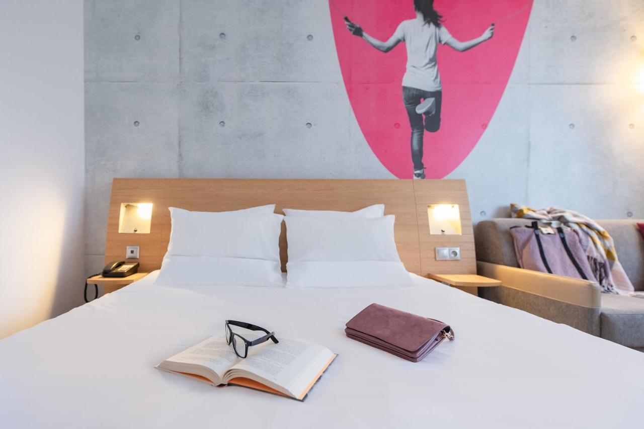 Novotel Wroclaw City Eksteriør bilde